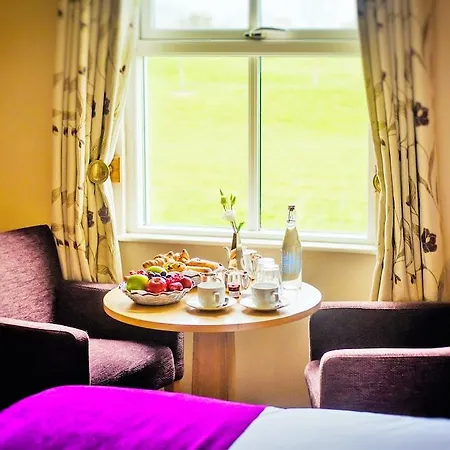 Roganstown & Country Club 4*