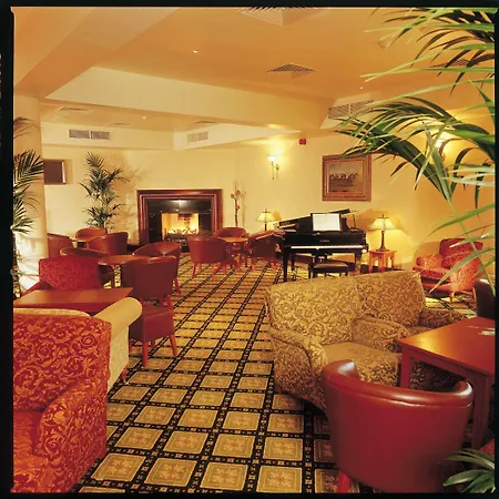 Hotel Roganstown & Country Club