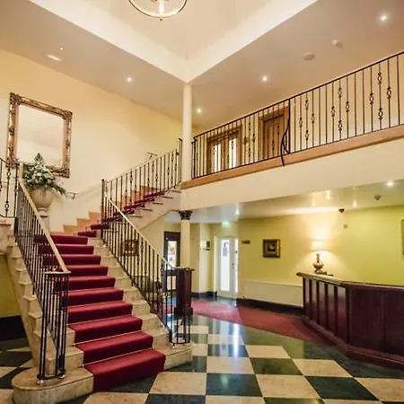Roganstown & Country Club 4*