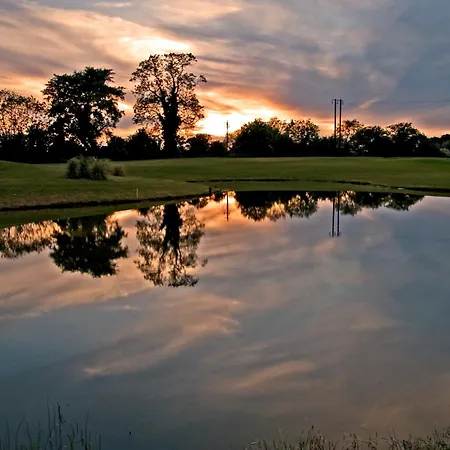 Roganstown & Country Club Сводз