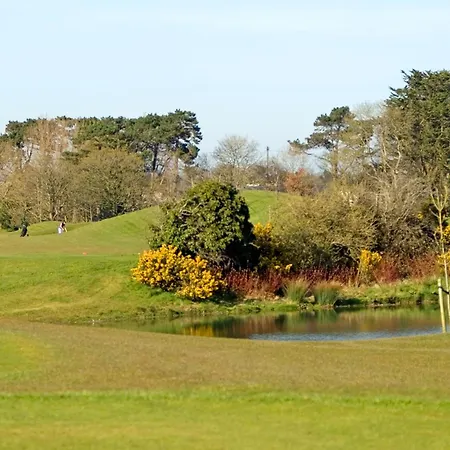 Hotel Roganstown & Country Club 4*