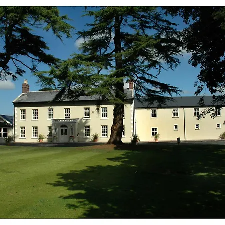 Hotel Roganstown & Country Club