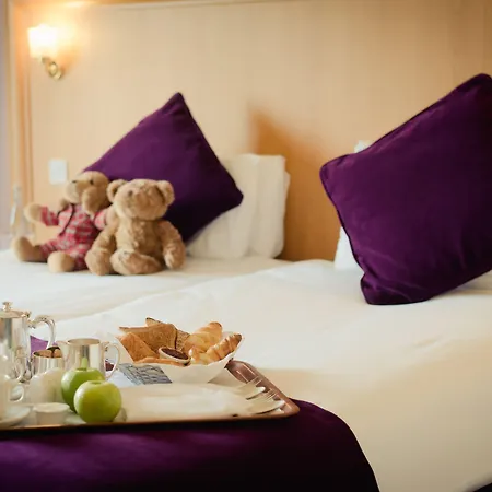 Roganstown & Country Club 4* Сводз