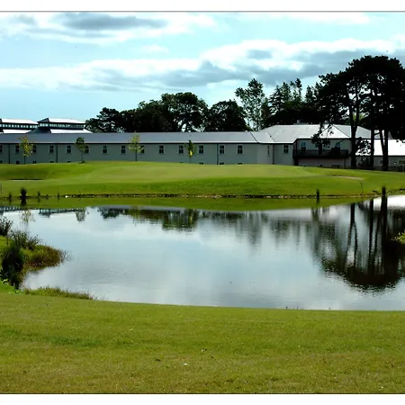 Roganstown & Country Club 4*