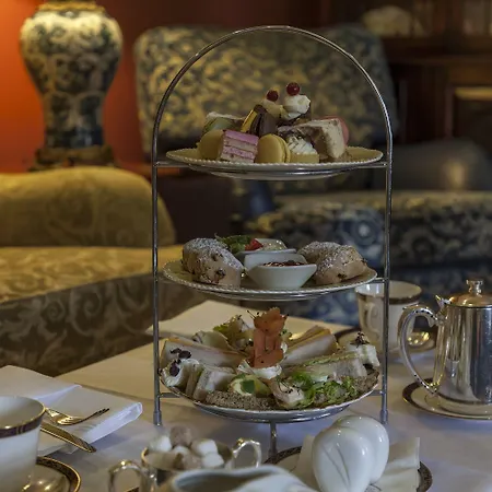 Roganstown & Country Club 4*