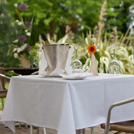 Roganstown & Country Club Отель