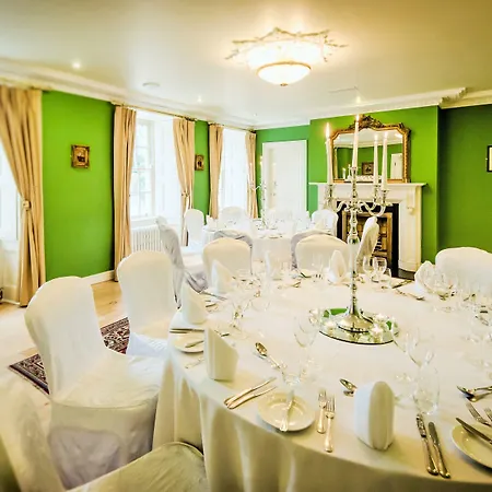 Отель Roganstown & Country Club Сводз