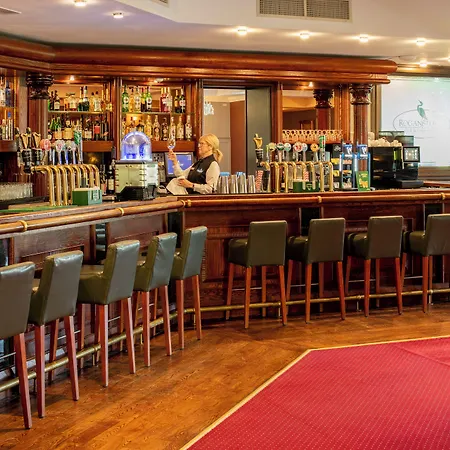 Roganstown & Country Club Сводз