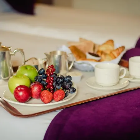 Otel Roganstown & Country Club
