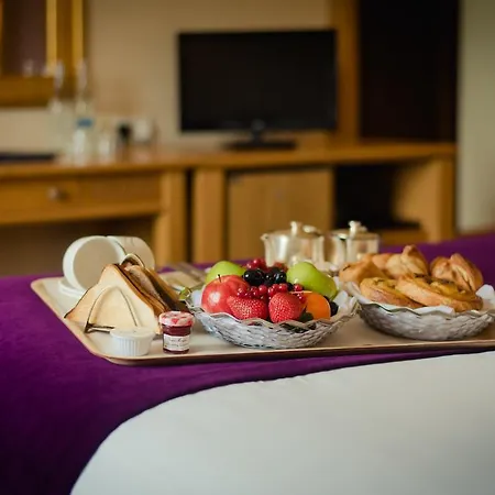 Hotel Roganstown & Country Club