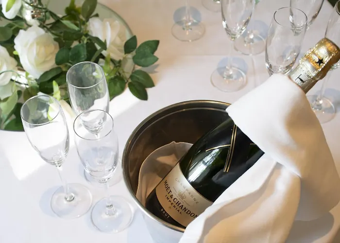 Hotel Roganstown & Country Club 4*