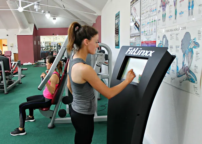 Roganstown & Country Club Hotel 4*