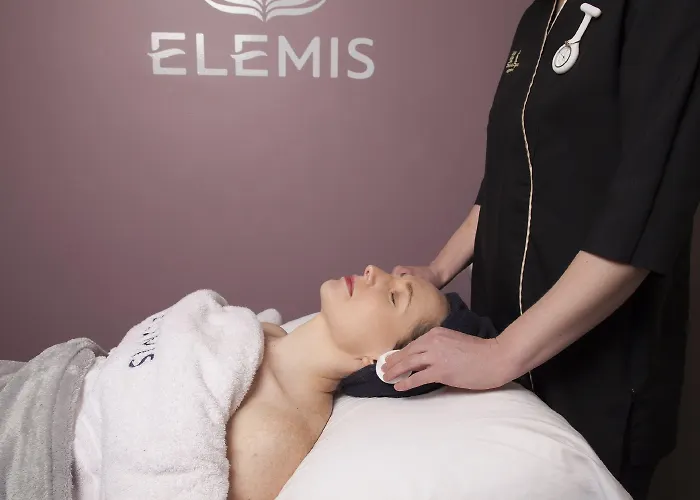 Hotel Roganstown & Country Club