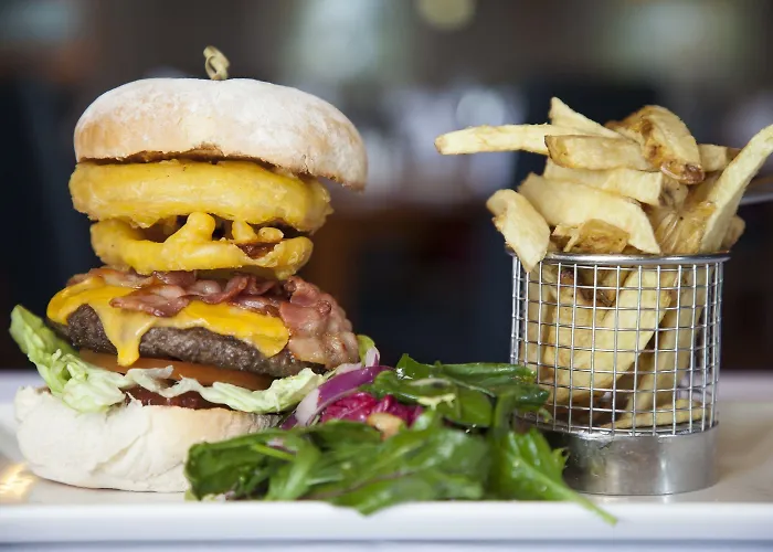 Hotel Roganstown & Country Club 4*