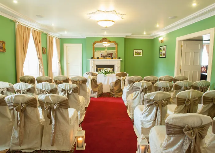 Hotel Roganstown & Country Club