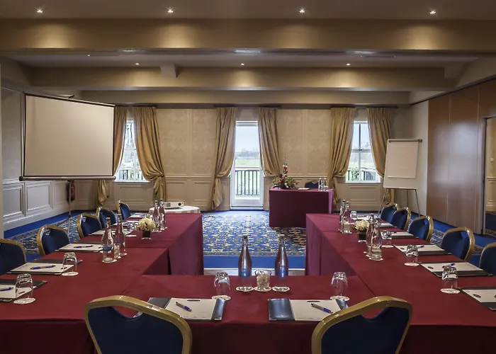 Roganstown & Country Club Hotel 4*
